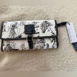 DOONEY AND BOURKE DISNEY PIRATES OF THE CARIBBEAN WALLET